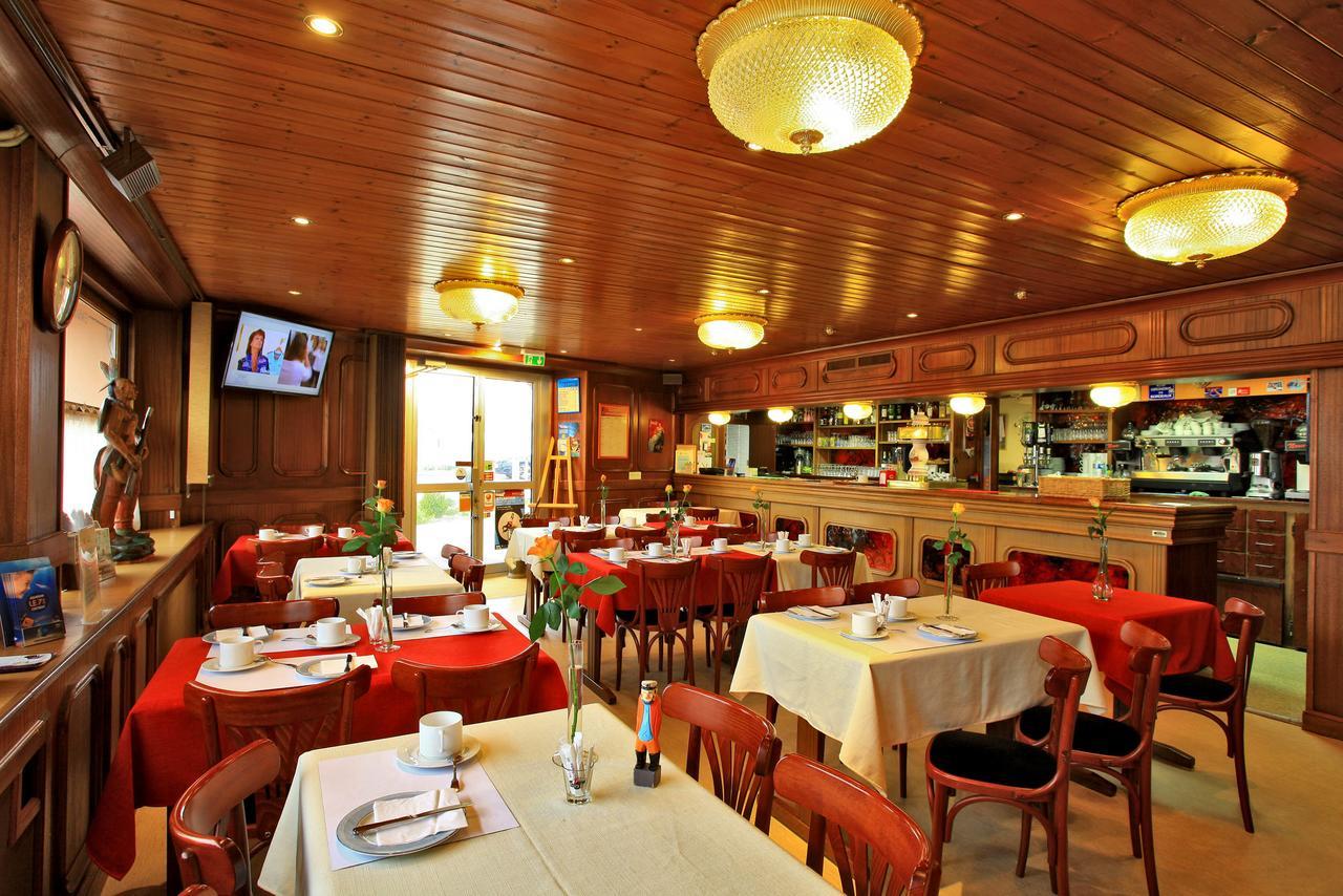 Le Point Du Jour Hotel La Roche-sur-Yon Bagian luar foto
